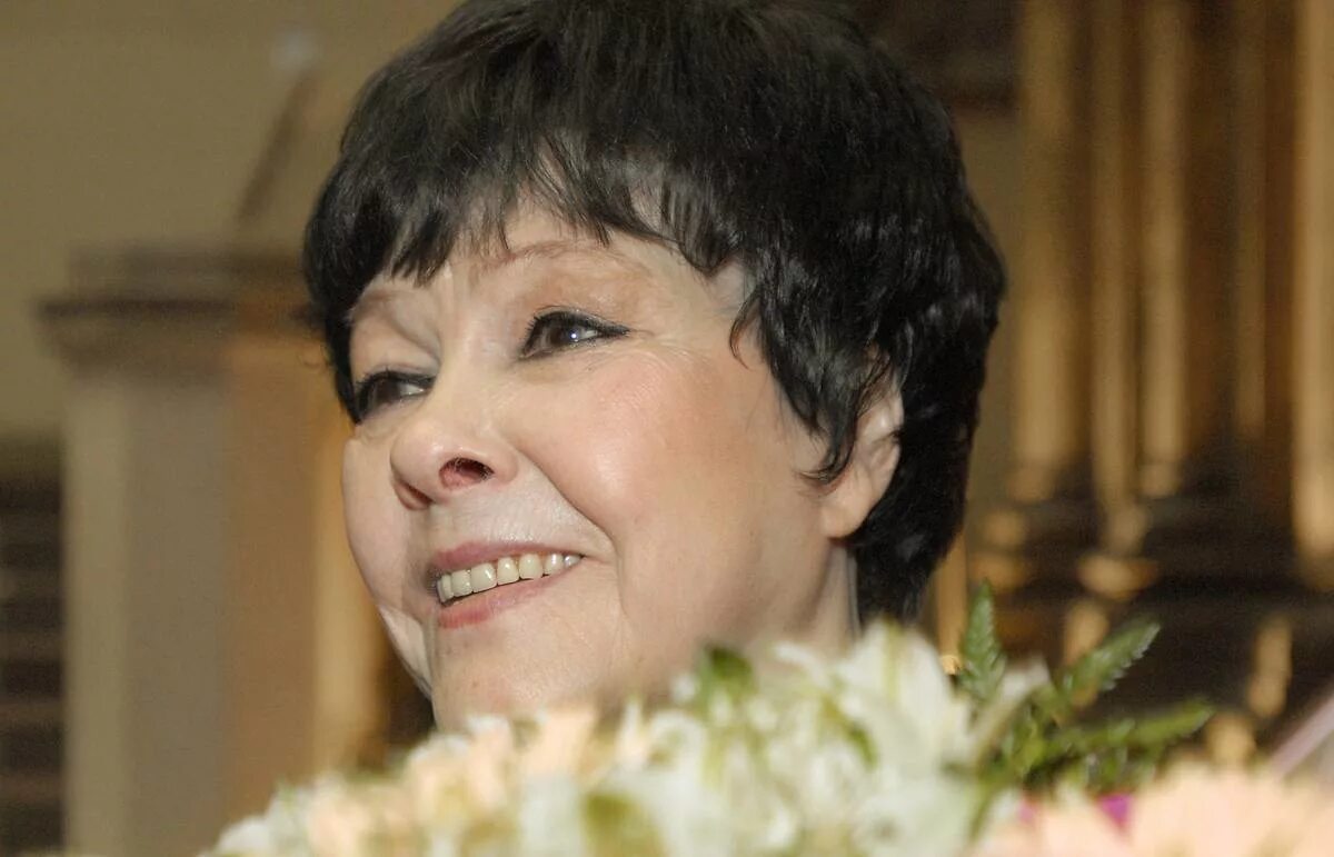 Поэтесса ахмадулина. Поэтесса ахмадулина