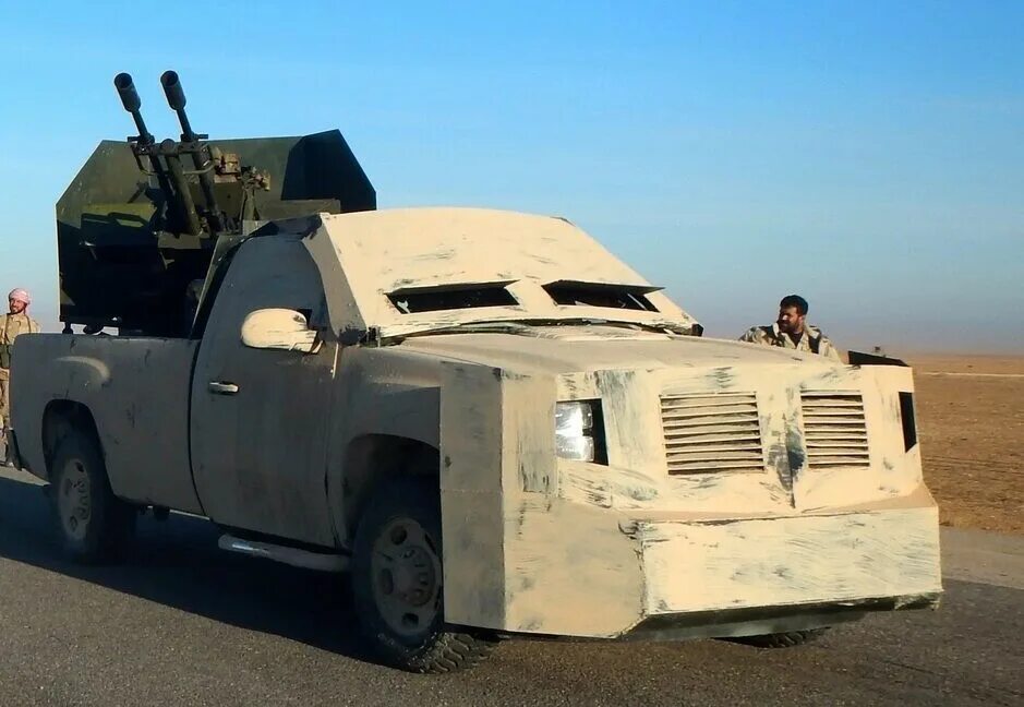 Джихад мобиль. Toyota hilux джихад мобиль. шахид мобиль тойота. humvee шахид мобиль. шахид мобиль со 105 мм пушкой.