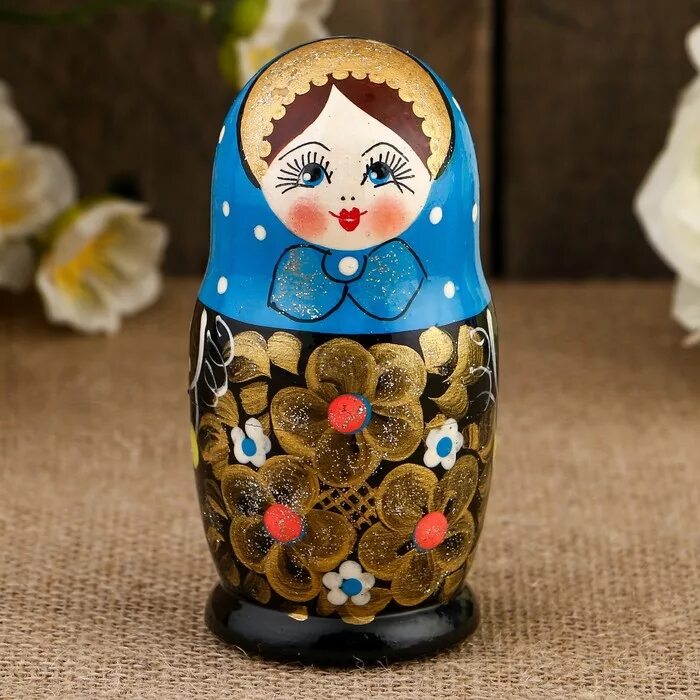 Матрешка из какого дерева. Красивые матрешки. русские сувениры. самые красивые матрешки. матрешка классическая.