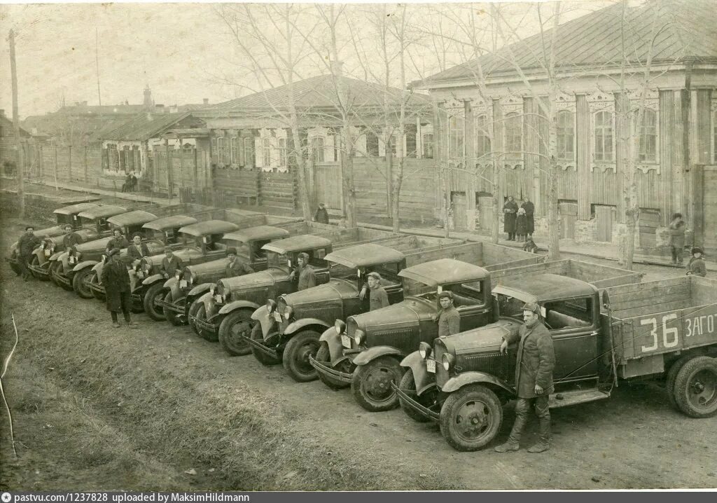 Автоколонна 1880 купить. Автоколонна советских войск 1941. Канск 19 век. Автоколонна 1825 Оренбург. 1900 Канск Красноярский.