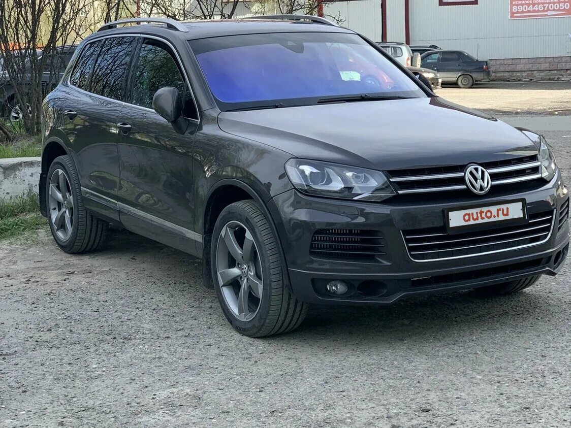 Фольксваген туарег б у. Volkswagen Touareg 2010 черный. VW Touareg NF. Черный VW Touareg 2011. VW Touareg 2 черный.