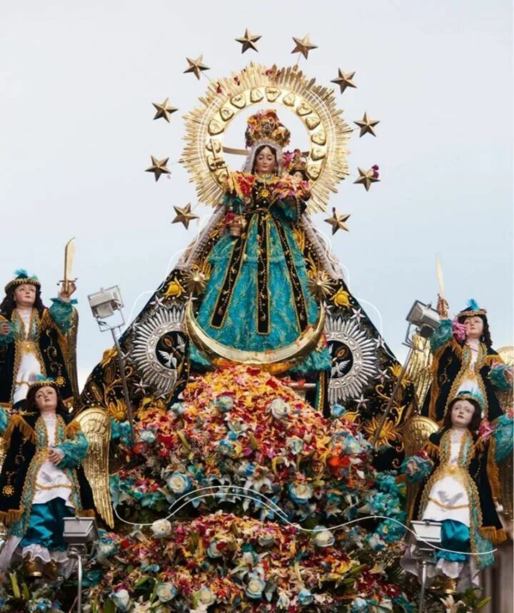 La virgen москва. Такерия la Virgen. Де-ла-Канделария. La Virgen бар.