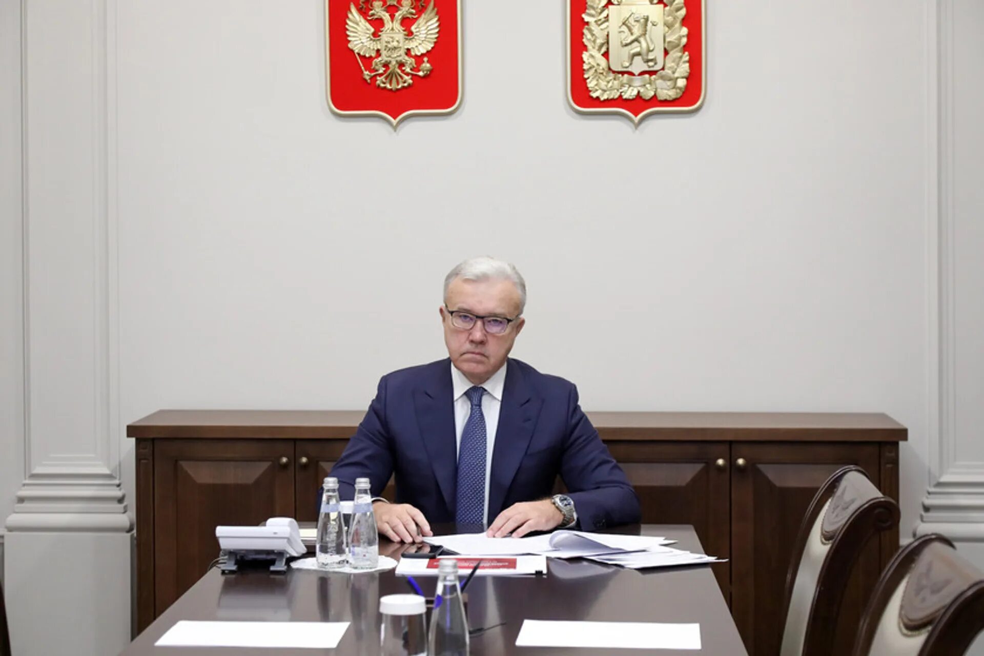 Александр усс губернатор. Отставка усс сегодня новости. Александр усс красноярск. Губернатор усс. Губернатор красноярского края александр усс фото.