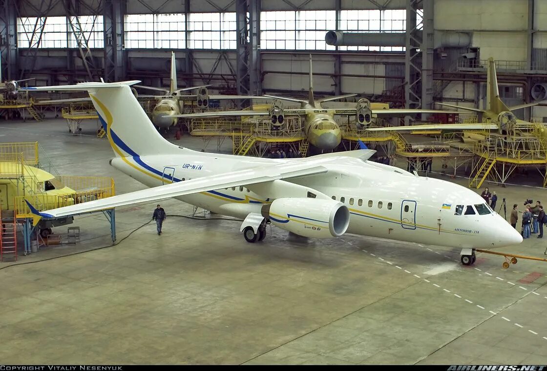 Ан 158. АН-148 пассажирский самолёт. АН-158 пассажирский самолёт. АН-158 Cubana.. Антонов АН-158.