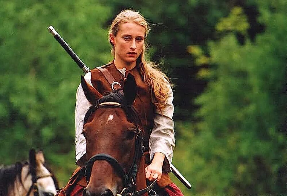 Ведьмак сериал 2002. Ведьмак сериал 2002 геральт. Михаил жебровски ведьмак. Ведьмак сериал 2002. Ведьмак сериал 2002 геральт.