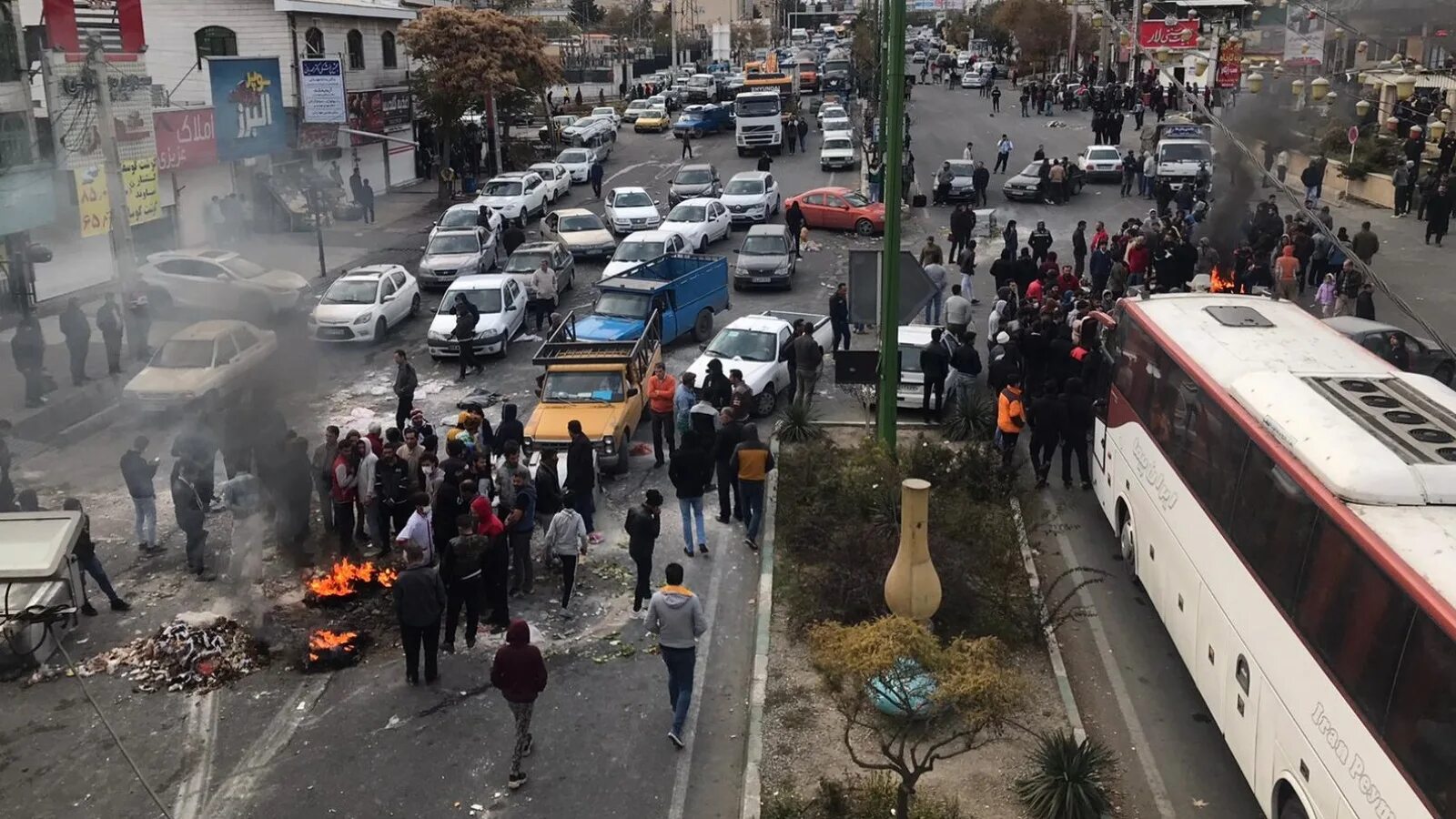 Опасно ли в иране. Митинги в Иране.