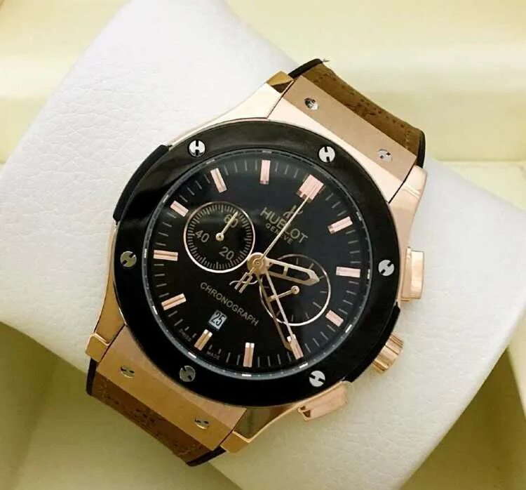 Хублот часы цена оригинал. Hublot Classic Fusion. Хублот Classic Fusion Chronograph. Часы Hublot Geneve мужские. Hublot Classic Fusion Chronograph.