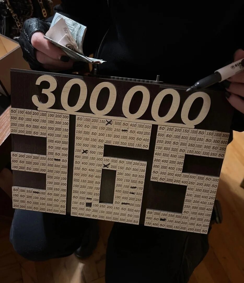Копилка на 100 тысяч рублей. Копилка на 100. Копилка на 100 000. Копилка для денег 100000 за 365 дней. Копилка 100.
