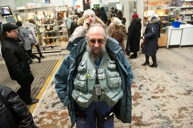 жилетка анатолия вассермана. анатолий вассерман жилет. ходит в жилетке. анатолий вассерман жилетка. ходит в жилетке.