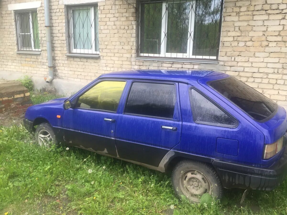 Модель иж 2126 ода. Запчасти иж ода 2126. Иж 2126 красный гранат. Иж 2126 цвет океан. Иж ода 2126 2004.