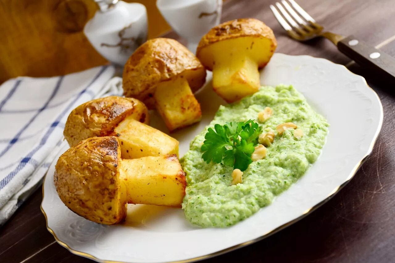 гарнир на праздничный стол. овощной гарнир. гарнир к стейку. праздничный гарнир из картофеля. праздничный гарнир.