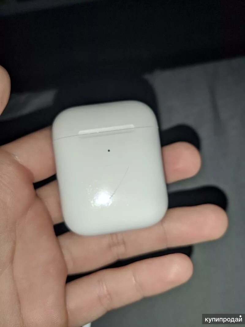 Apple AIRPODS 2 С беспроводной зарядкой. Apple AIRPODS 2 С зарядным футляром. AIRPODS 2 кейс. Кейс аирподс 2.