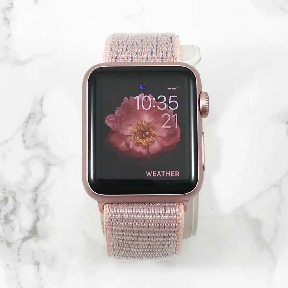 Apple watch розовое золото 38 мм. Эппл вотч 4 розовое золото. Apple watch 4 Rose Gold. Эпл вотч розовые. Часы apple розовые