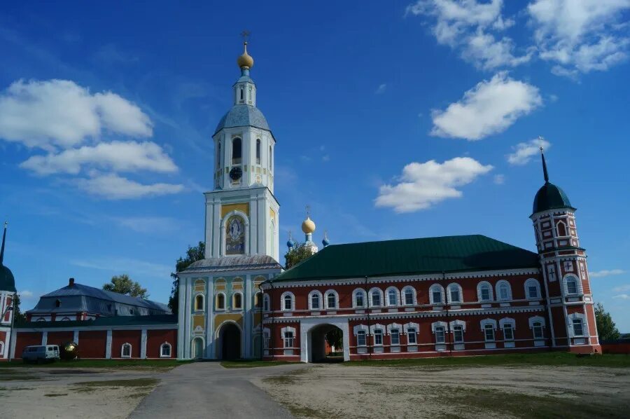 Сайт санаксарского мужского монастыря. Санаксарский монастырь в Мордовии. Рождество-Богородичный Санаксарский мужской монастырь. Санаксарский монастырь Ушаков. Братия Санаксарского монастыря.