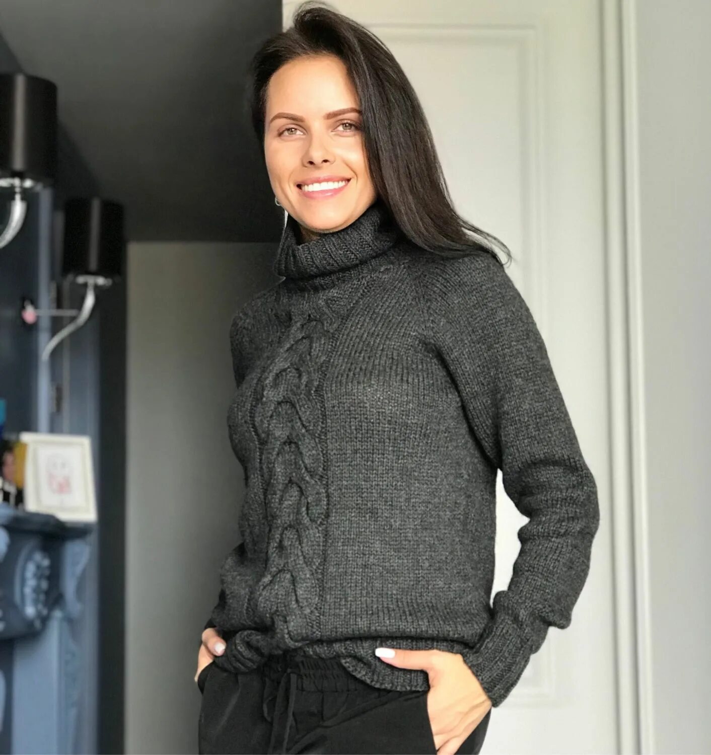 Водолазка вязаная женская. Свитер женский. Облегающий свитер. Вязаный свитер женский. Жесткие свитера.