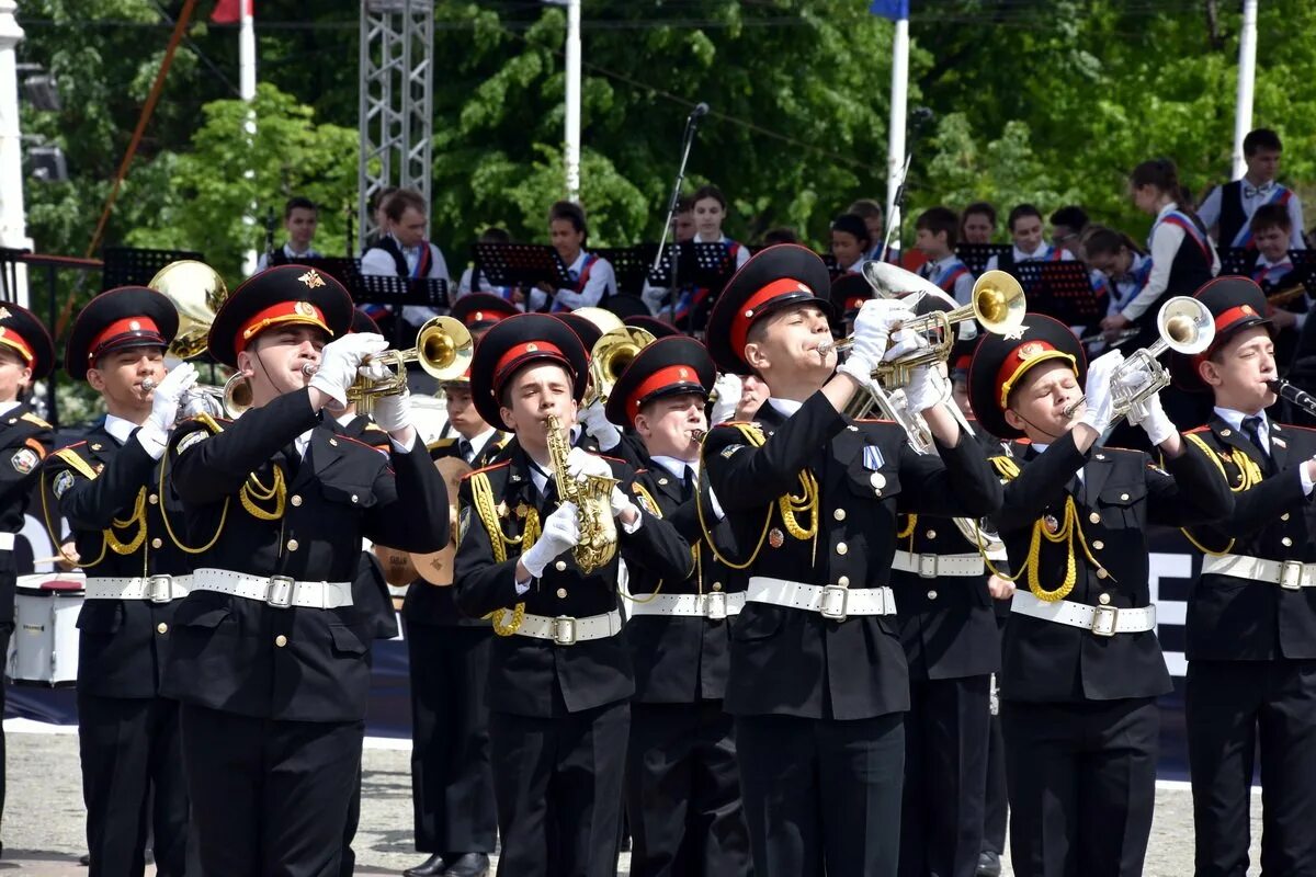 Духовой оркестр конкурс. Духовой оркестр в Воронеже. Детские духовые оркестры. Детский духовой оркестр. Дети духовой оркестр.