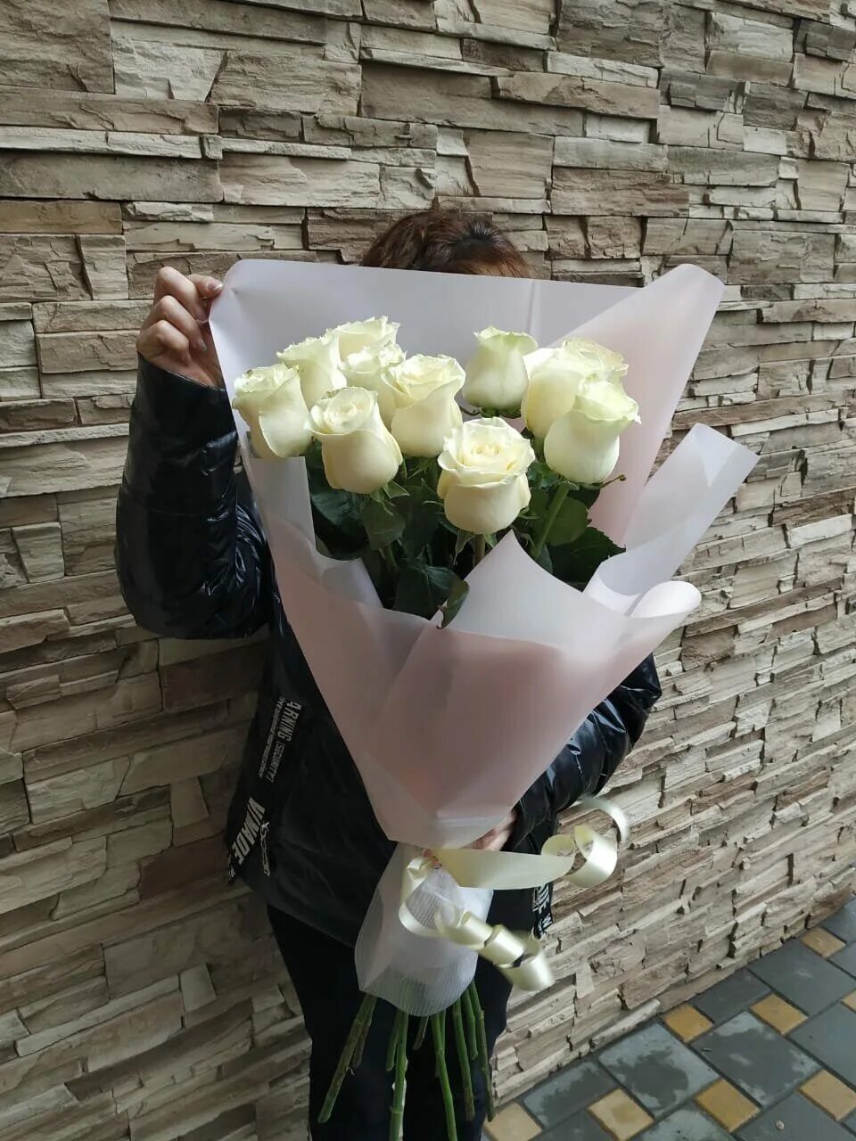 Цветы 90 см. 51 голландская роза фридом. Цветы 90 см. Цветы 90 см. Букет 101 роза 90см.