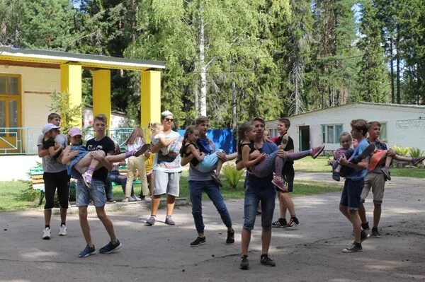 Дол городецкого района. Лагерь Солнечный Городецкий район. Дол Солнечный Нижегородская область Городецкий. Солнечный лагерь Нижегородская область Городецкий. Лагерь салют Городецкий район.