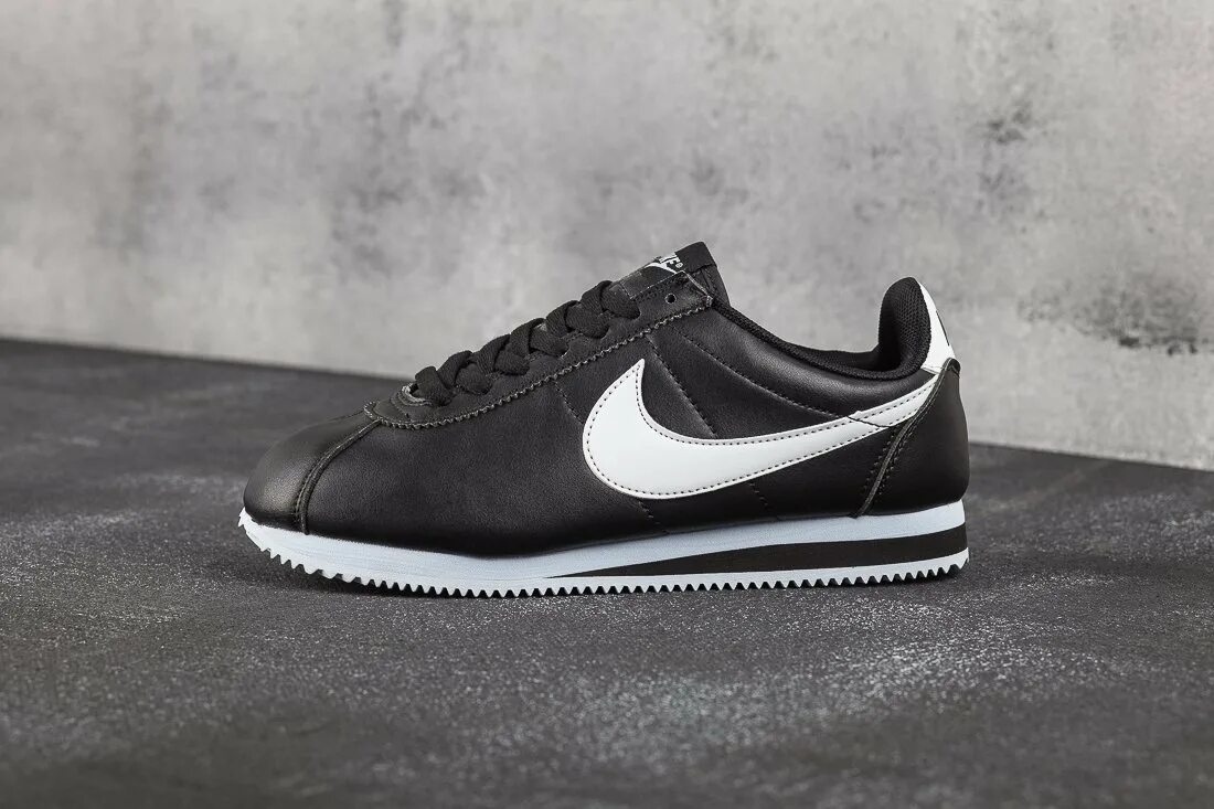 Мужские кроссовки Nike Cortez Classic. Nike Cortez Classic черные. Nike Cortez 2023. Кроссовки мужские найк Картес. Купить найк кортез