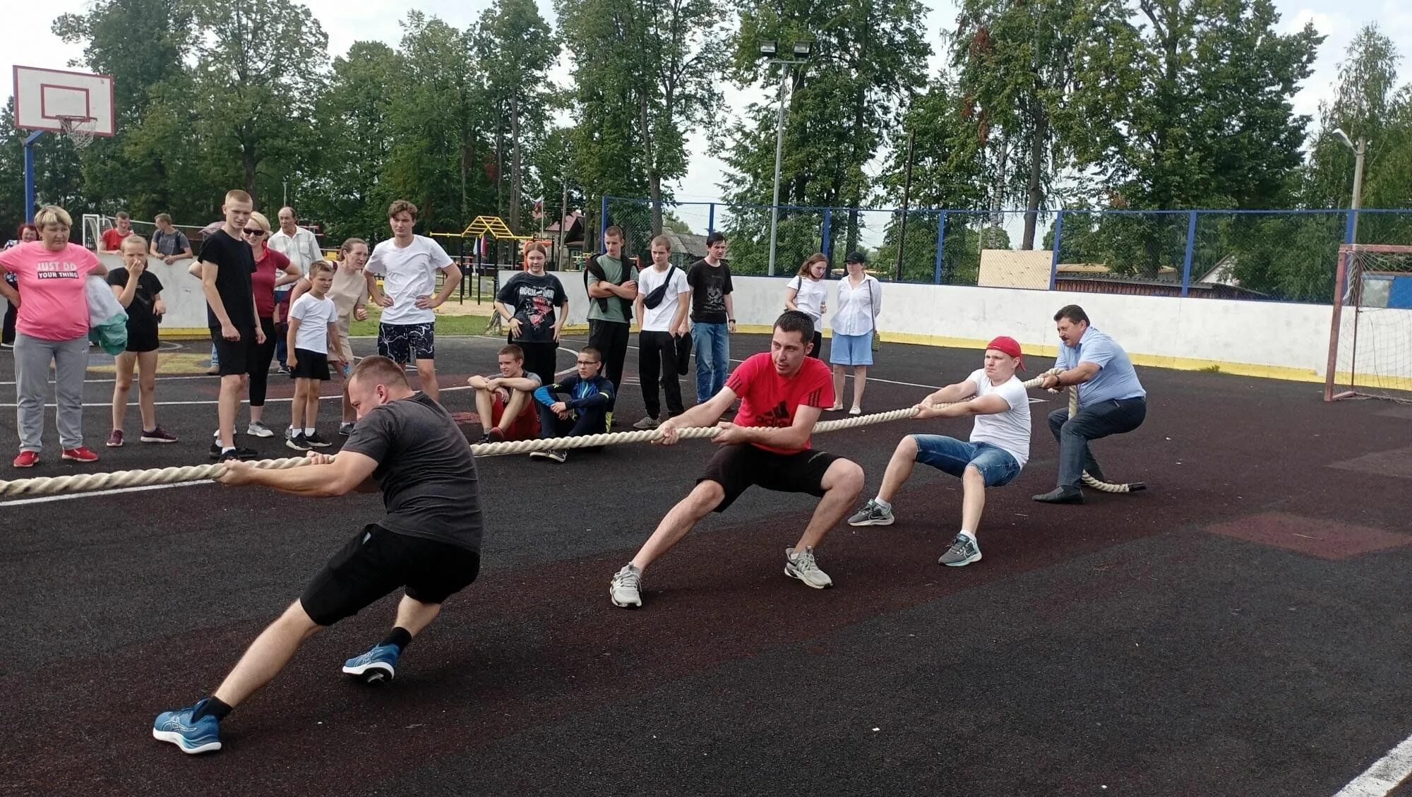Спортивный праздник хороший. Спортивный праздник хороший. Физкультурные праздники. Эстафеты с родителями в детском саду. Спортивный фестиваль.