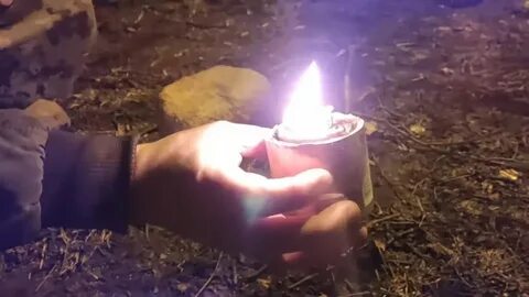 Горящая окопная свеча