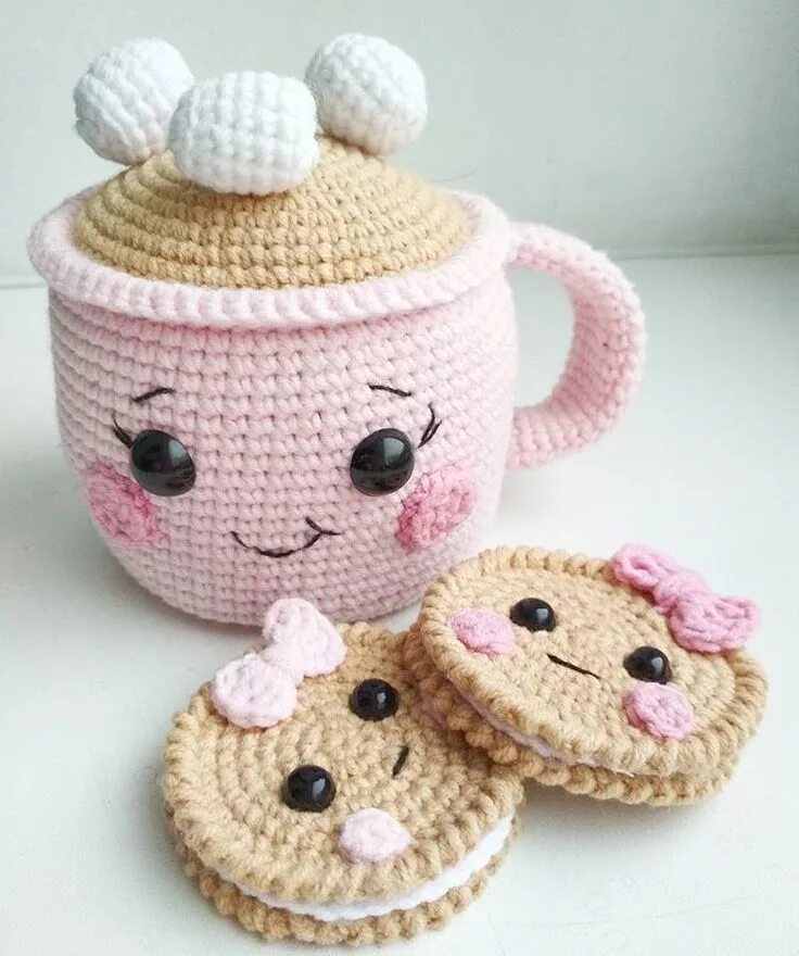 Сувениры связать крючком. Амигуруми. оригинальные игрушки крючком. игрушки амигуруми. маленькие связанные игрушки.