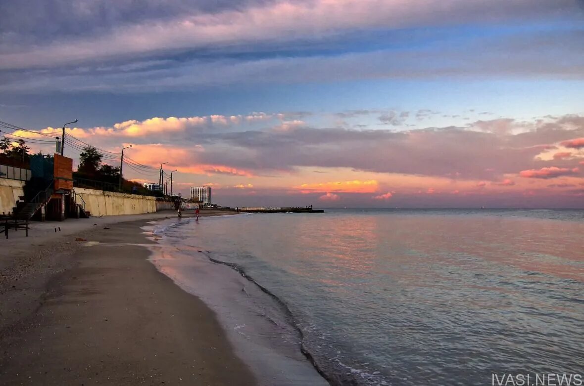 Одесское море. Пересыпь Одесса. Черное море Одесса. Одесса море. Море гавань Одесса.