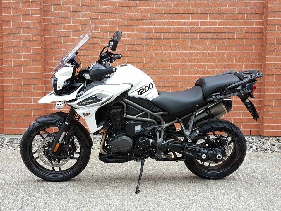 Triumph Tiger 1200. Мотоцикл Triumph Tiger 1200. Триумф Тайгер 1200 2019. Триумф Тайгер 1050 кубов. Тайгер 1200