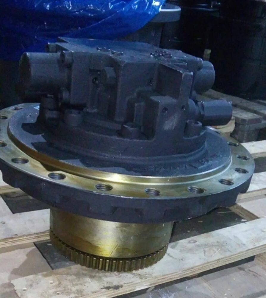 Гидромотор редуктора хода. Гидромотор 708-8h-00320 редуктора хода экскаваторов komatsu pc300-7. Гидромотор редуктора хода. Гидромотор редуктора хода. Редуктор хода на хитачи 330-5g.