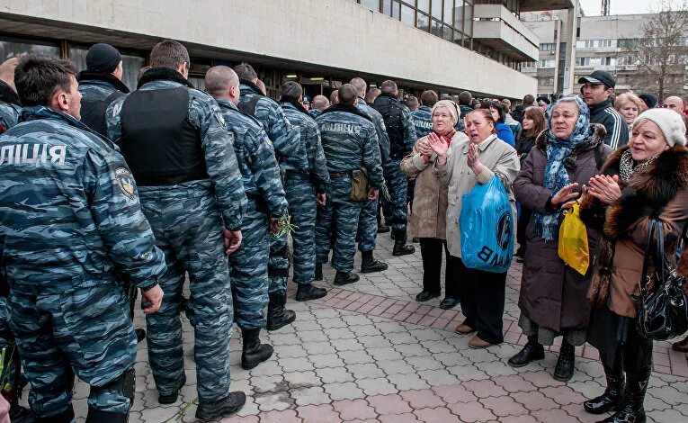 Крымский беркут. Беркут крым 2014. беркут в 2014 году в крыму. крым 2014 майдан. беркут возвращение в крым.