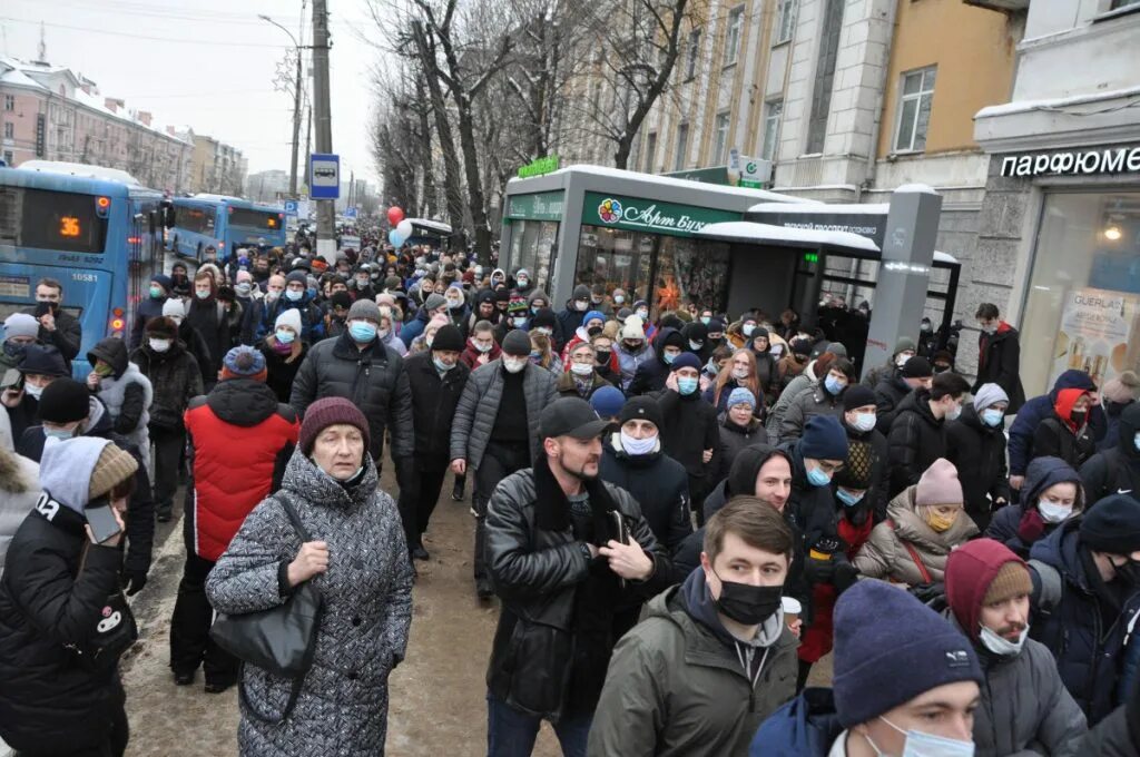 Твери протесты. Митинг в Твери. Митинг на Тверской. Митинг в Твери сегодня. Народ выходит на улицу