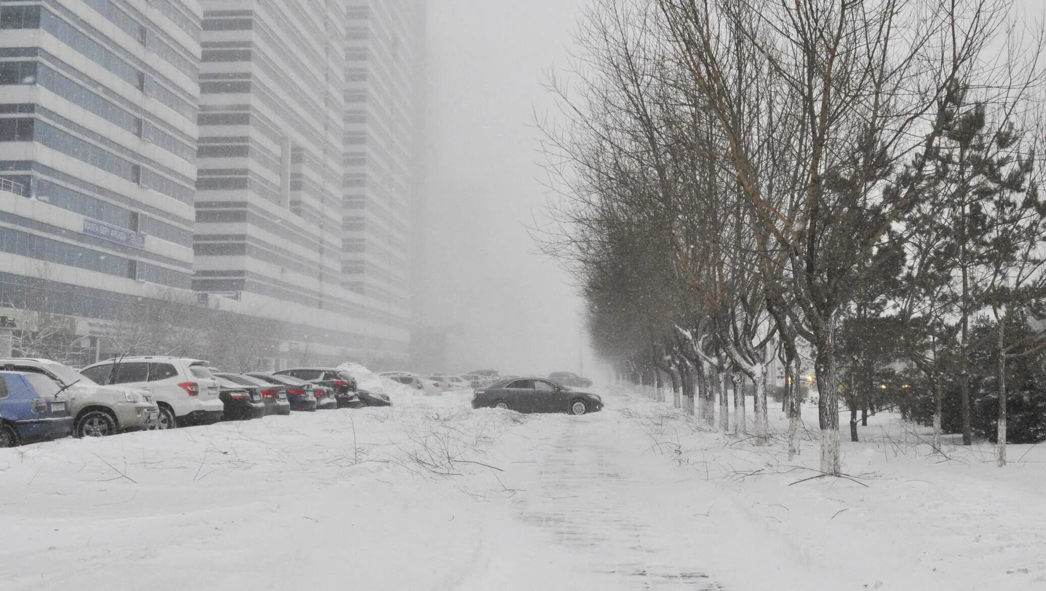 Тараз ауа. В Астане метель. Зимний ветер. Астана климат. Астана снег.