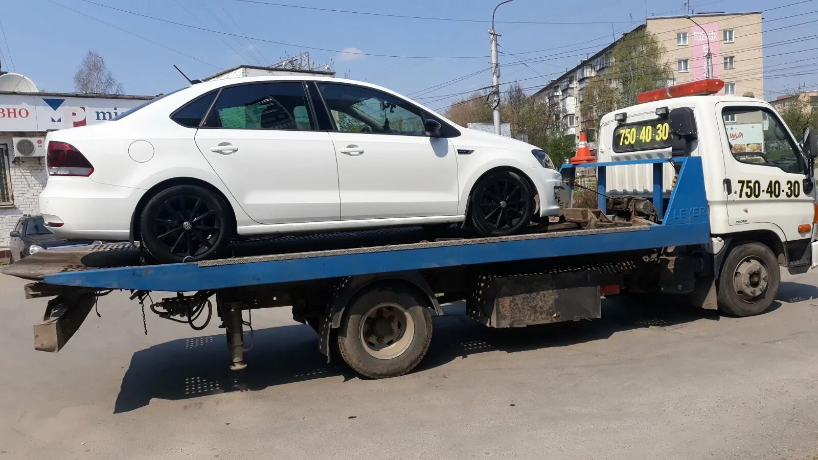 Эвакуатор 1804wa. Dongfeng эвакуатор. Transit аэ-3420 эвакуатор (кат. Эвакуатор 1804wa. Мерседес w219 на эвакуаторе.