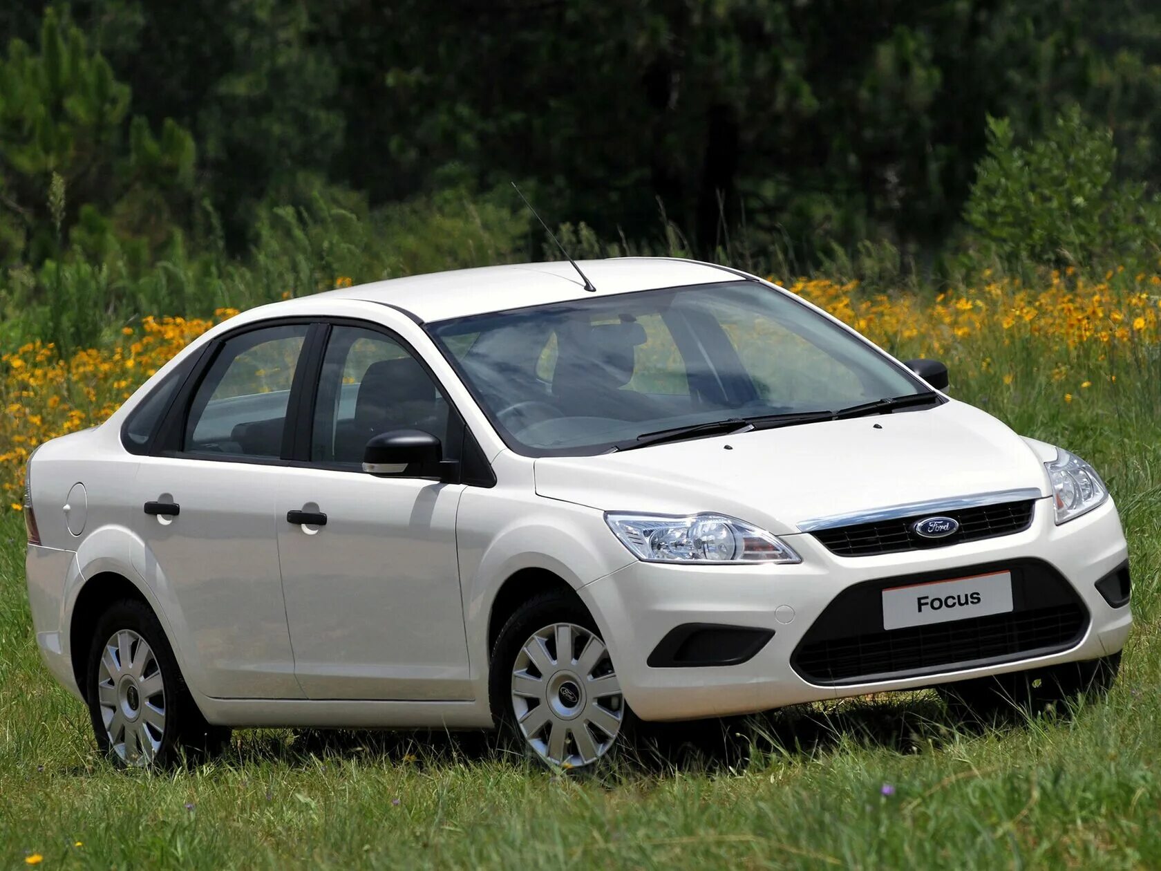 Машина форд фото. Ford Focus. Ford Focus 2009 седан. Машина Форд фокус 2. UCDS Ford.