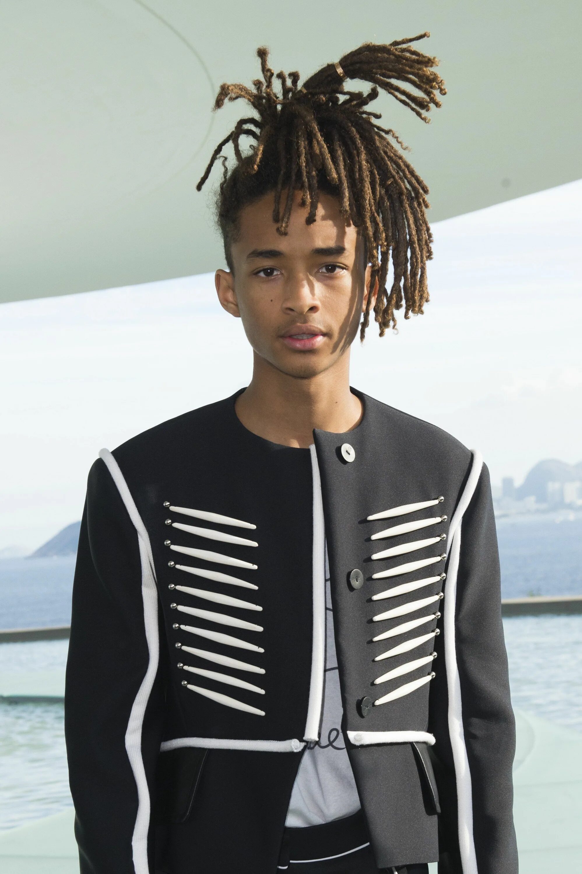 Джейден Смит. Jaden Smith рэпер. Джейден Смит 2023. Джейден Смит дреды.