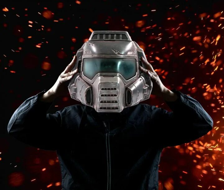Маски doom. Doom шлем. маска дум гая. шлем думгая. мотошлем doom slayer.