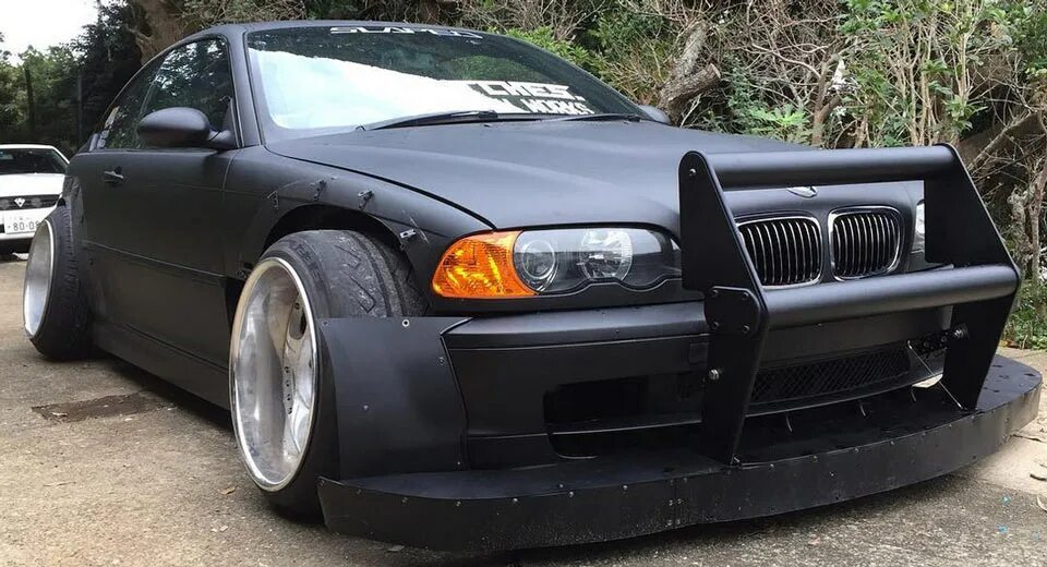 BMW e46 Japan Tuning. Кенгурятник BMW e39. БМВ е39 с кенгурятником. БМВ е36 Япония. Купить бмв из японии