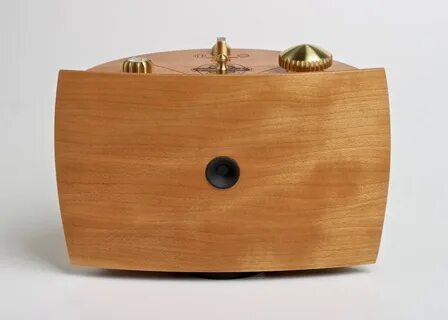 Pin hole