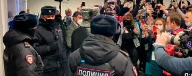 Активисты. Протесты в москве. Митинг во владивостоке 2008. Митинг 13. Казахстан митинг митинги 2022.