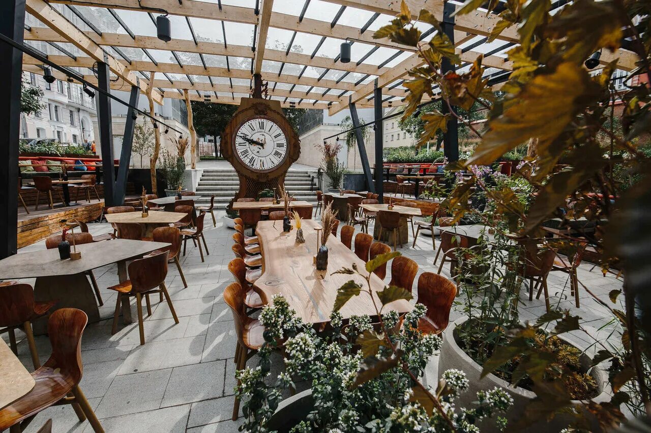 Самые красивые рестораны москвы. Скай лаунж ресторан москва. Ресторан bodega на большой никитской. Метро трубная рестораны. White rabbit ресторан москва.