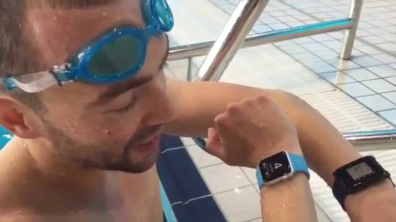 Apple watch Series 6 плавание. Apple watch se и бассейн. Плавание горы часы эпл. Apple watch Swim statistics. Можно плавать в линзах