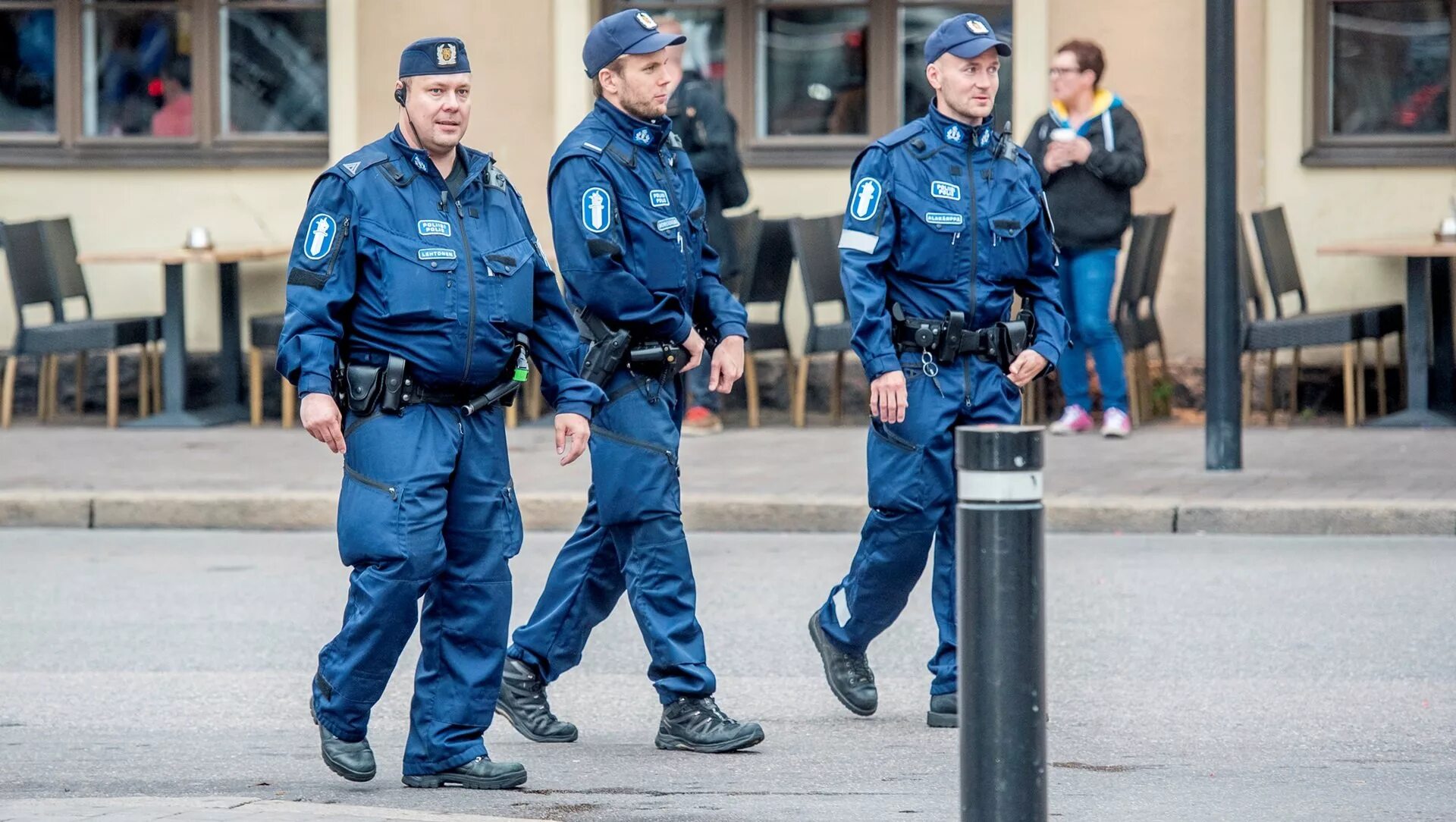 Безопасность финляндии. Форма полиции Финляндии. Полиция Финляндии. Финская полиция. Униформа полиции Финляндии.