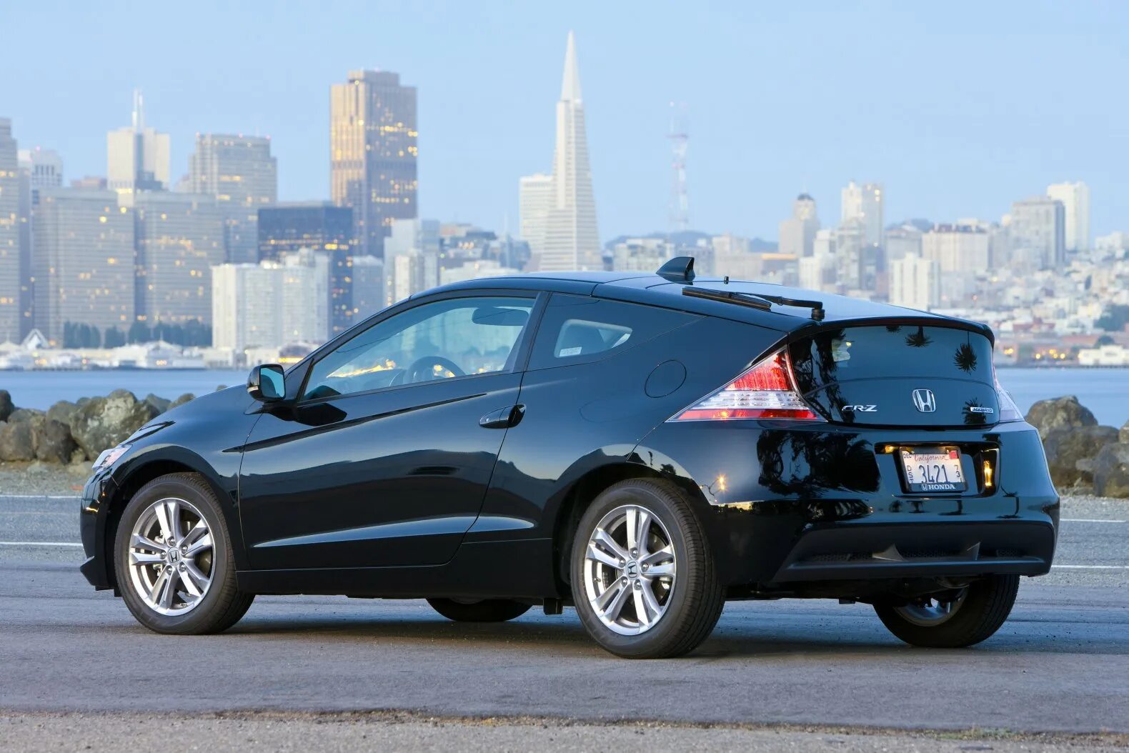 Купить хонду санкт. Honda CR-Z 2012. Honda CR-Z Hybrid. Honda CRZ Hybrid. Honda CR-Z 2010.