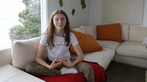 Томасин Маккензи Горячие В Купальнике.