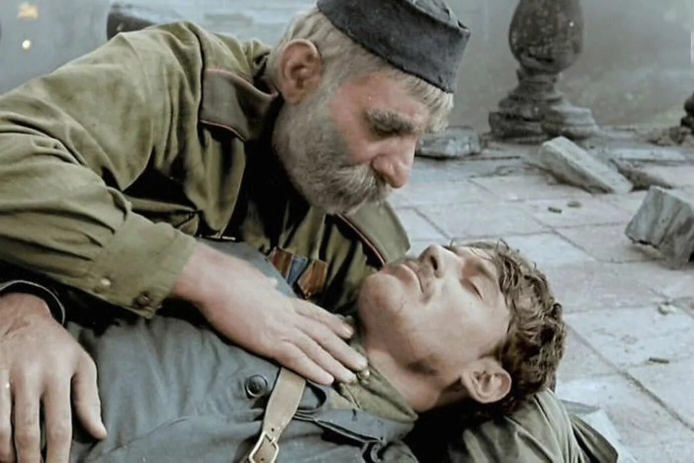 Отец и сын в плену. «Отец солдата» (1965).