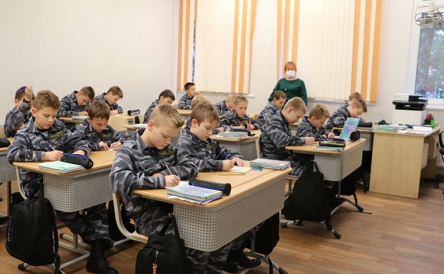 Сош 1 вытегра. Каравеллы прионежья кадетская школа. вытегра кадетская школа. каравелла прионежья вытегра лагерь. 51 взвод корабелы прионежья.