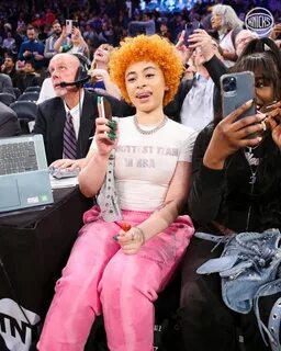 Ice Spice Sits Court Side at the Knicks Game in a Sparkly Supportive Tee.