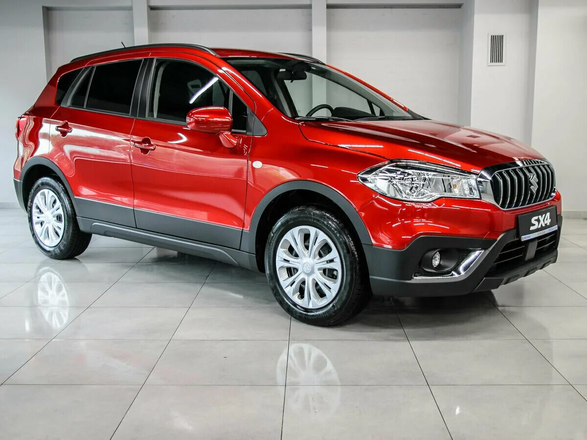 Авто ру кроссовер. Suzuki sx4 2018. Suzuki sx4 2020. Сузуки сх4 2020. Suzuki sx4 2021.