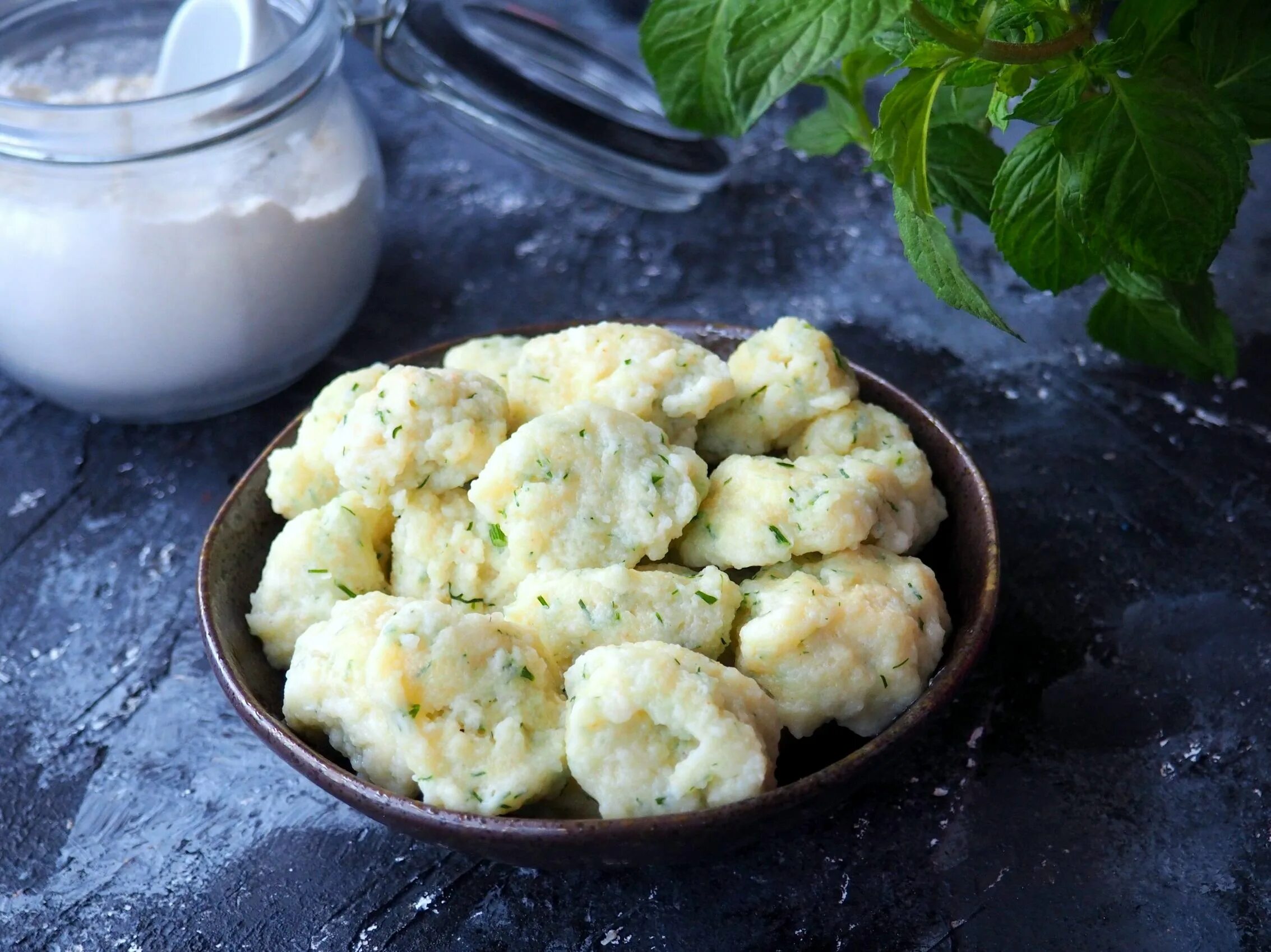 Ниоки италия. Кнедлики чешские. Макароны со сгущенкой. Ниоки италия. Фрикадельки с клецками.