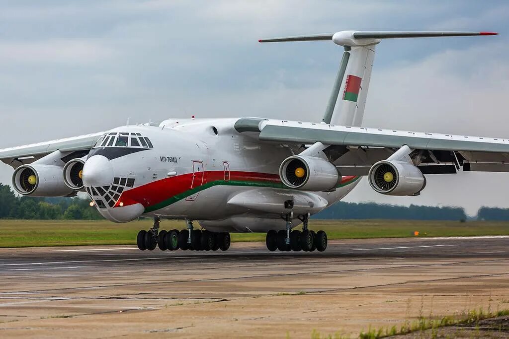 Самолет радиоэлектронной разведки ил-20. Самолёт ил-76мд-90а. Bk 76 транспортный самолёт. Самолет-разведчик ил-20м. Ил 76 мд.